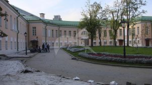 Академии усовершенствования врачей